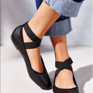 Kimichi Blue Elastic Cross Strap Flat
